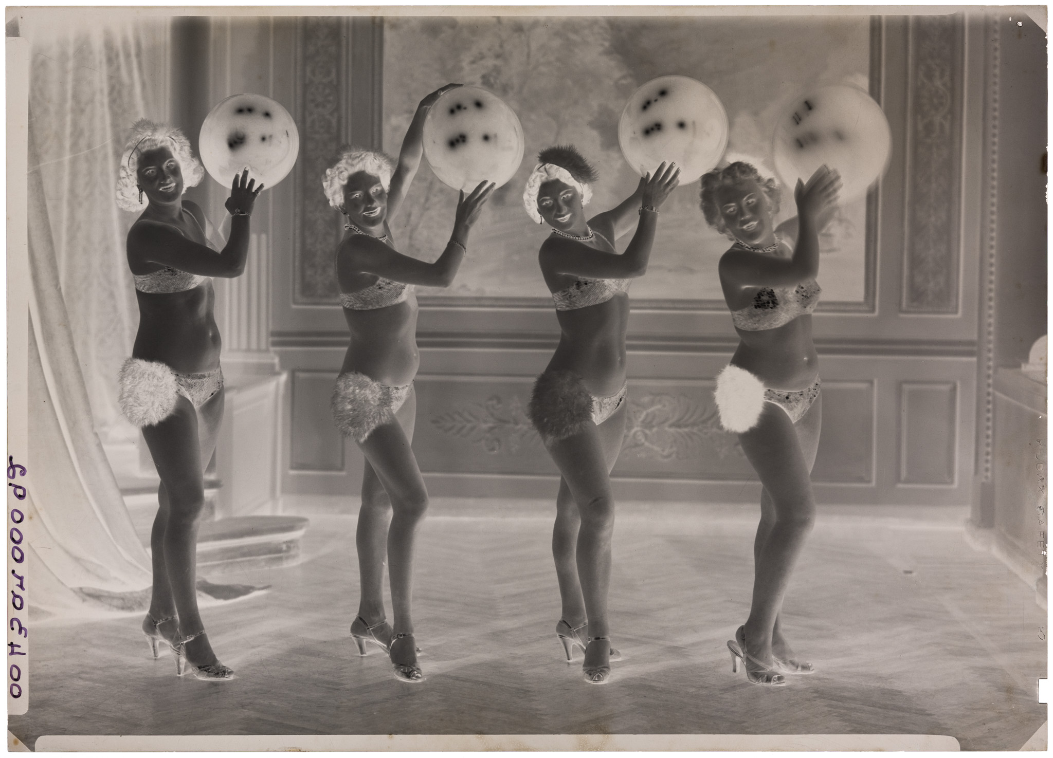 0043ar00092